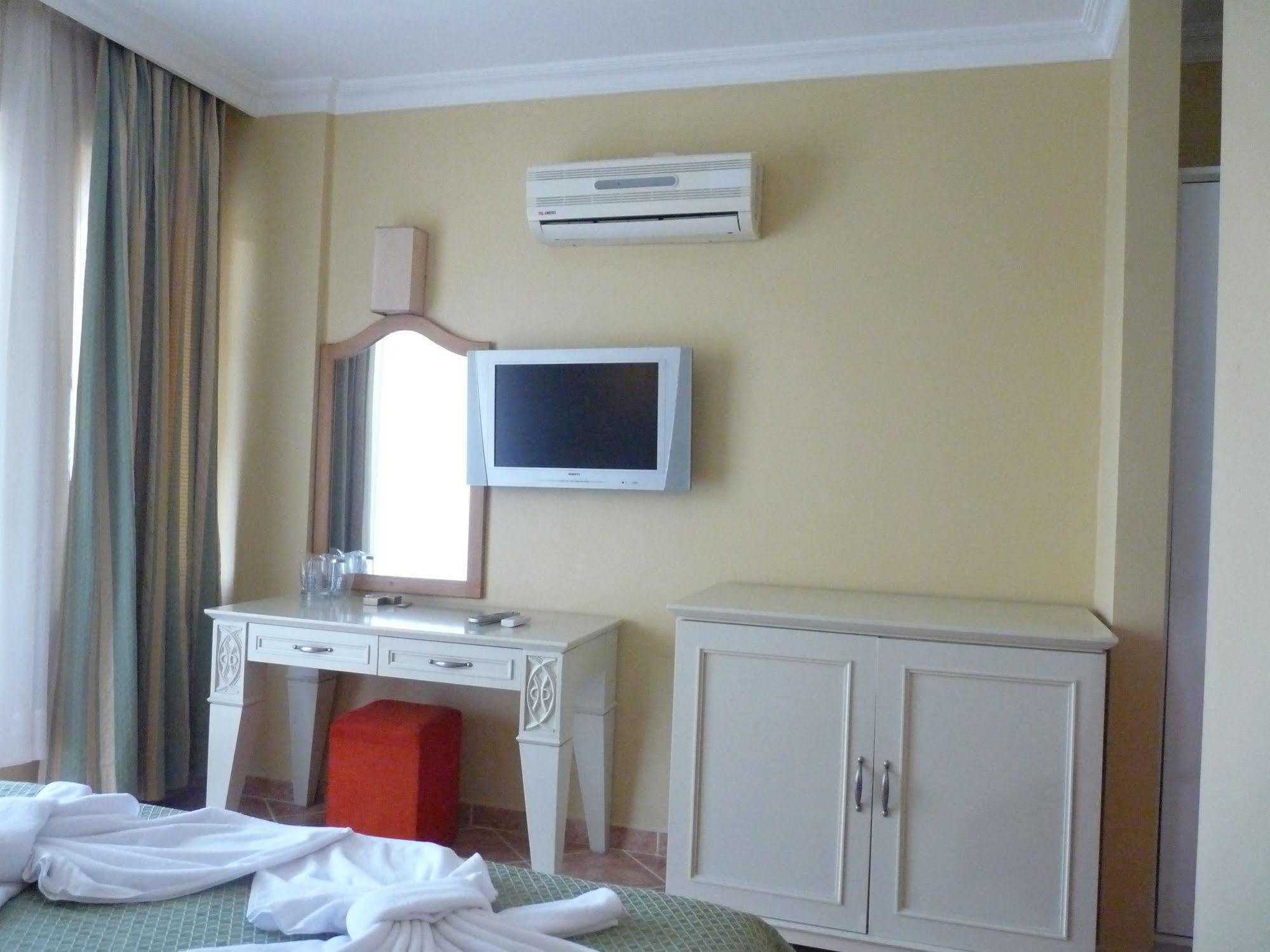 Arinna Park Hotel Анталия Екстериор снимка