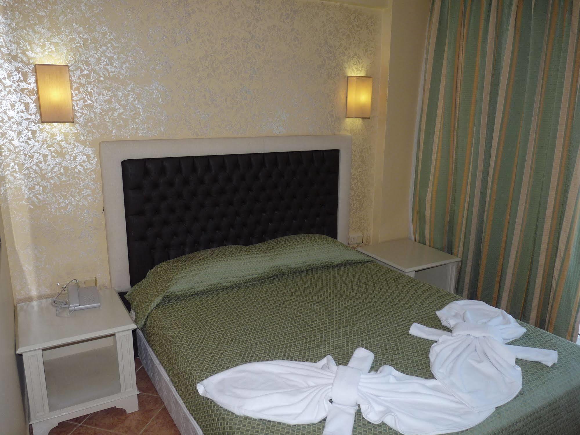 Arinna Park Hotel Анталия Екстериор снимка